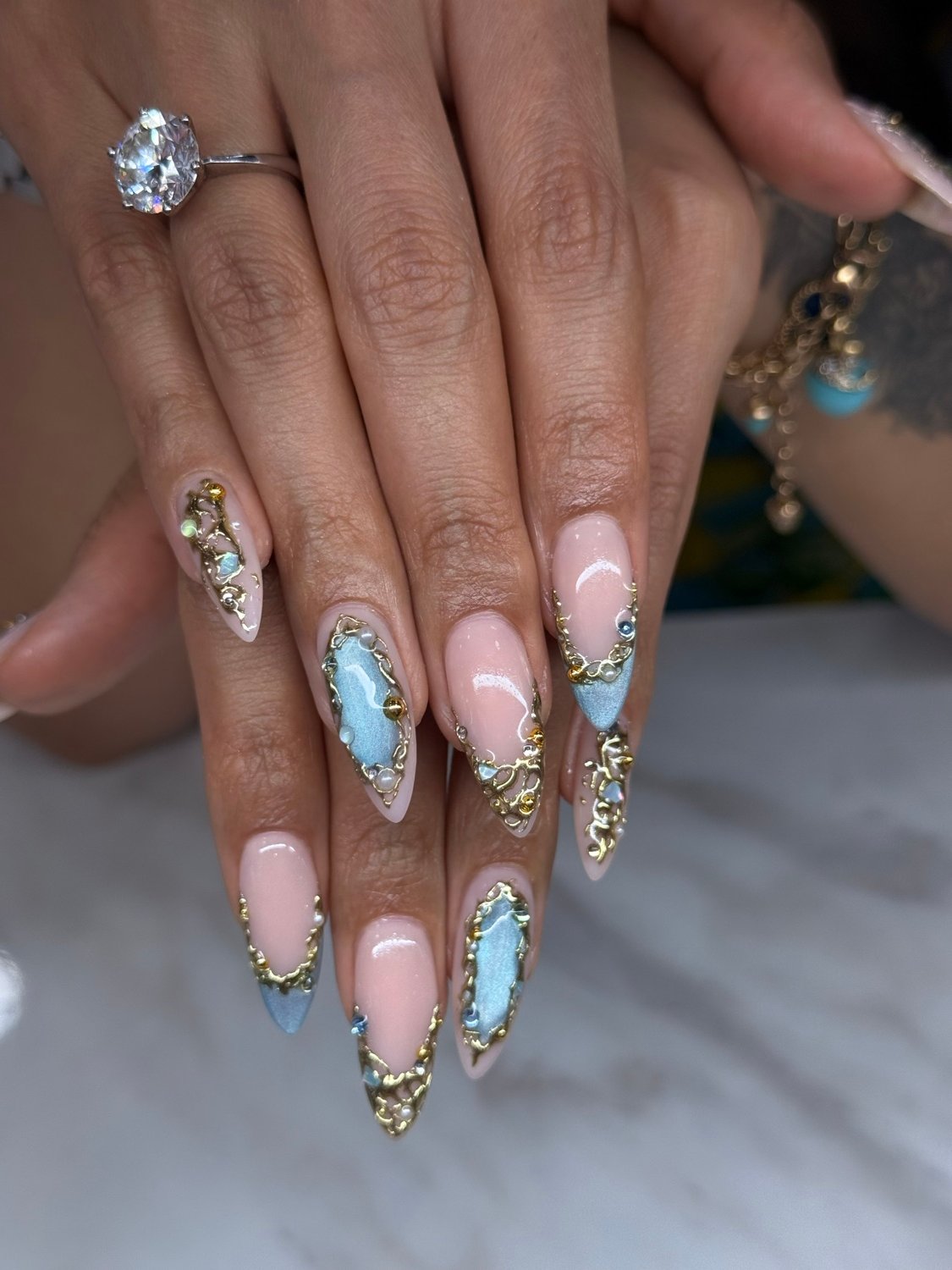 Individuelles Nail Design von Hand – Nagelstudio Konstablerwache
